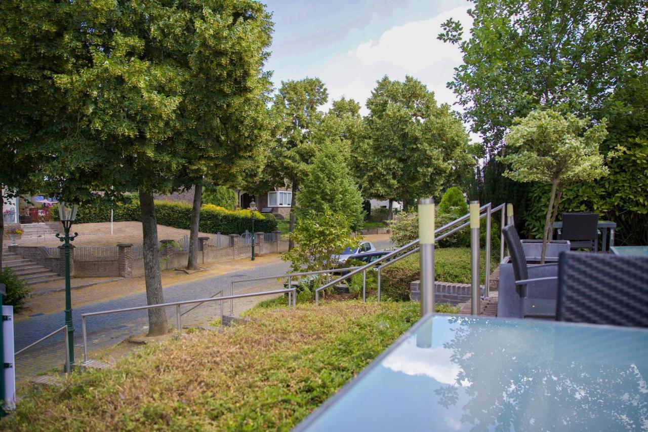 Bie Janssen Bed & Breakfast *
